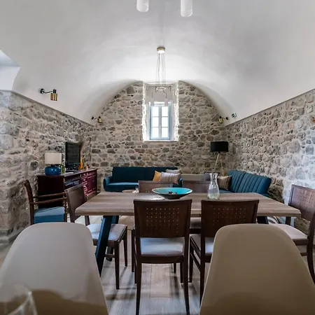 Englezena's Leonídion