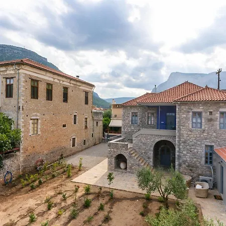 Englezena's * Leonídion