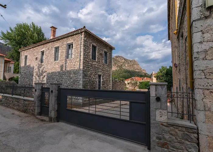 Апартаменты Englezena's