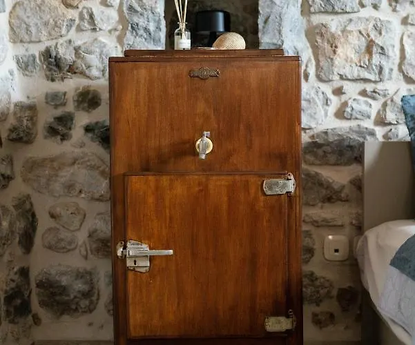 Apartment Englezena's *